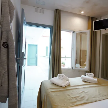 ゲストハウス Gravina *