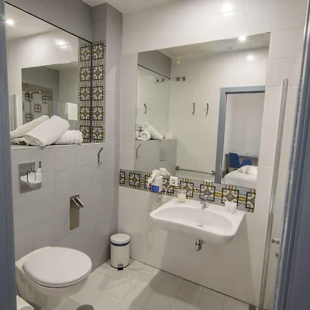 Gravina ゲストハウス *